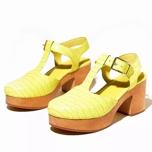 Charlotte Stone Molly Clogs